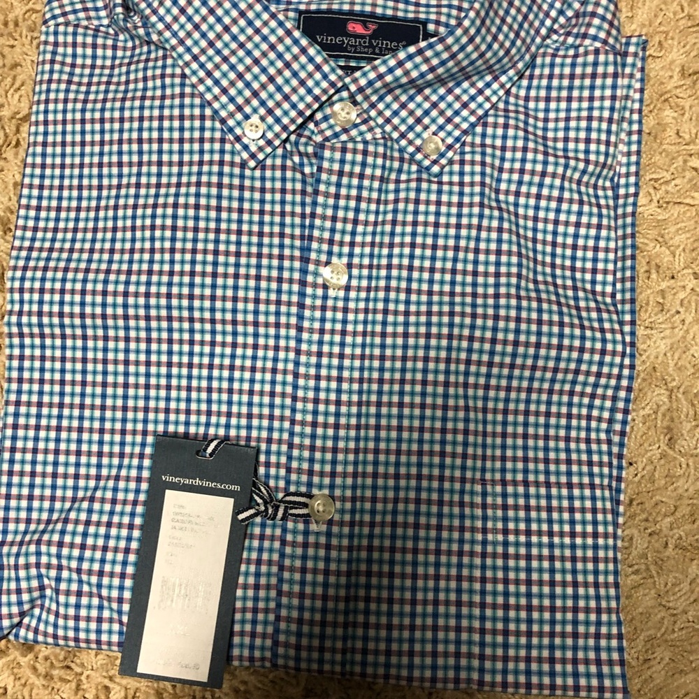 Vineyard Vines Men’s Shirt NWT- long sleeves